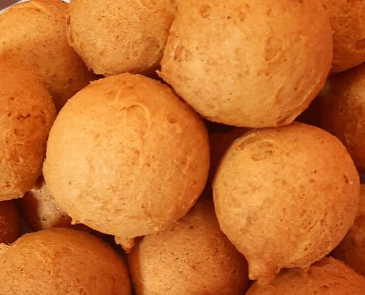 Easy Nigerian French Buns Recipe